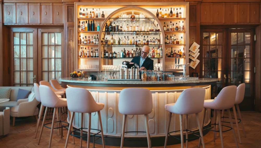 Louis Bar & Hemingway Rum Lounge
