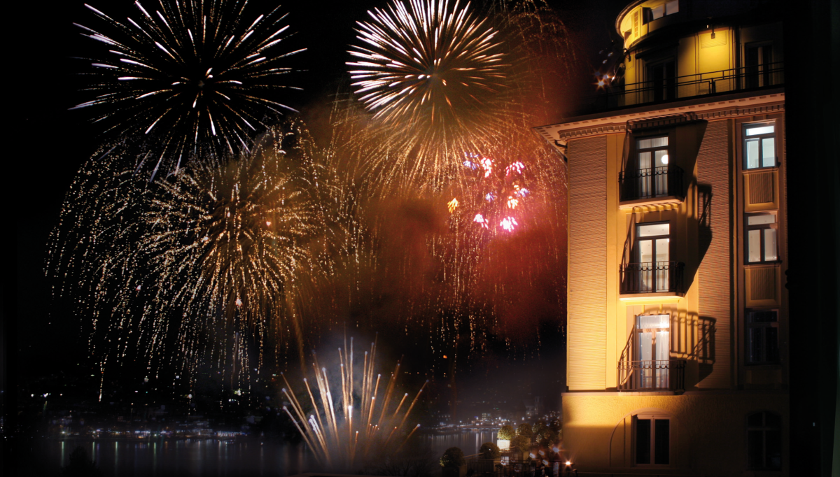 Aussenansicht Feuerwerk hotel montana luzern
