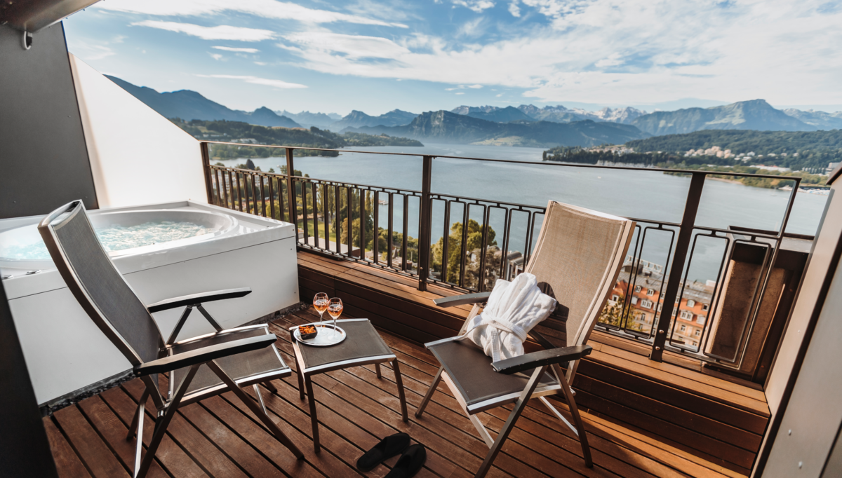 Penthouse spa suite hotel montana luzern